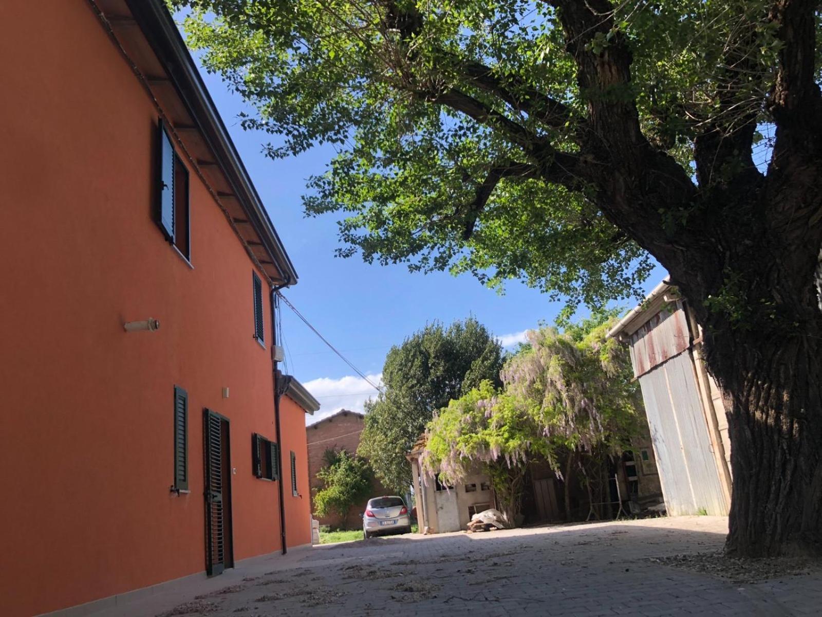 Guesthouse La Casa Di Giada Uscita Autostrada Di אימולה מראה חיצוני תמונה